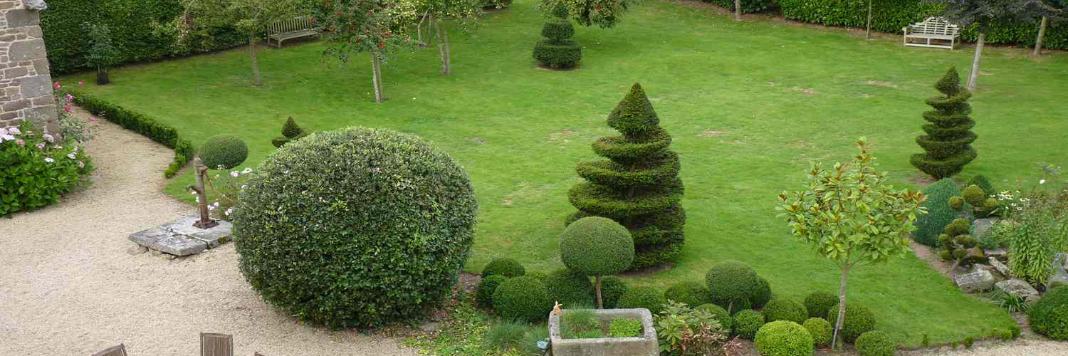 Les jardins du Manoir du Vaugarny